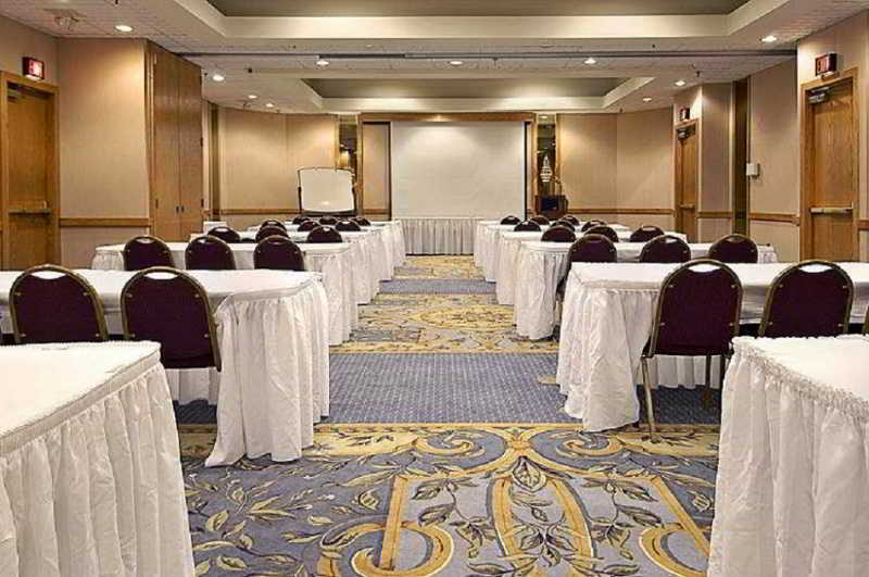 Ramada By Wyndham Raleigh Hotell Exteriör bild