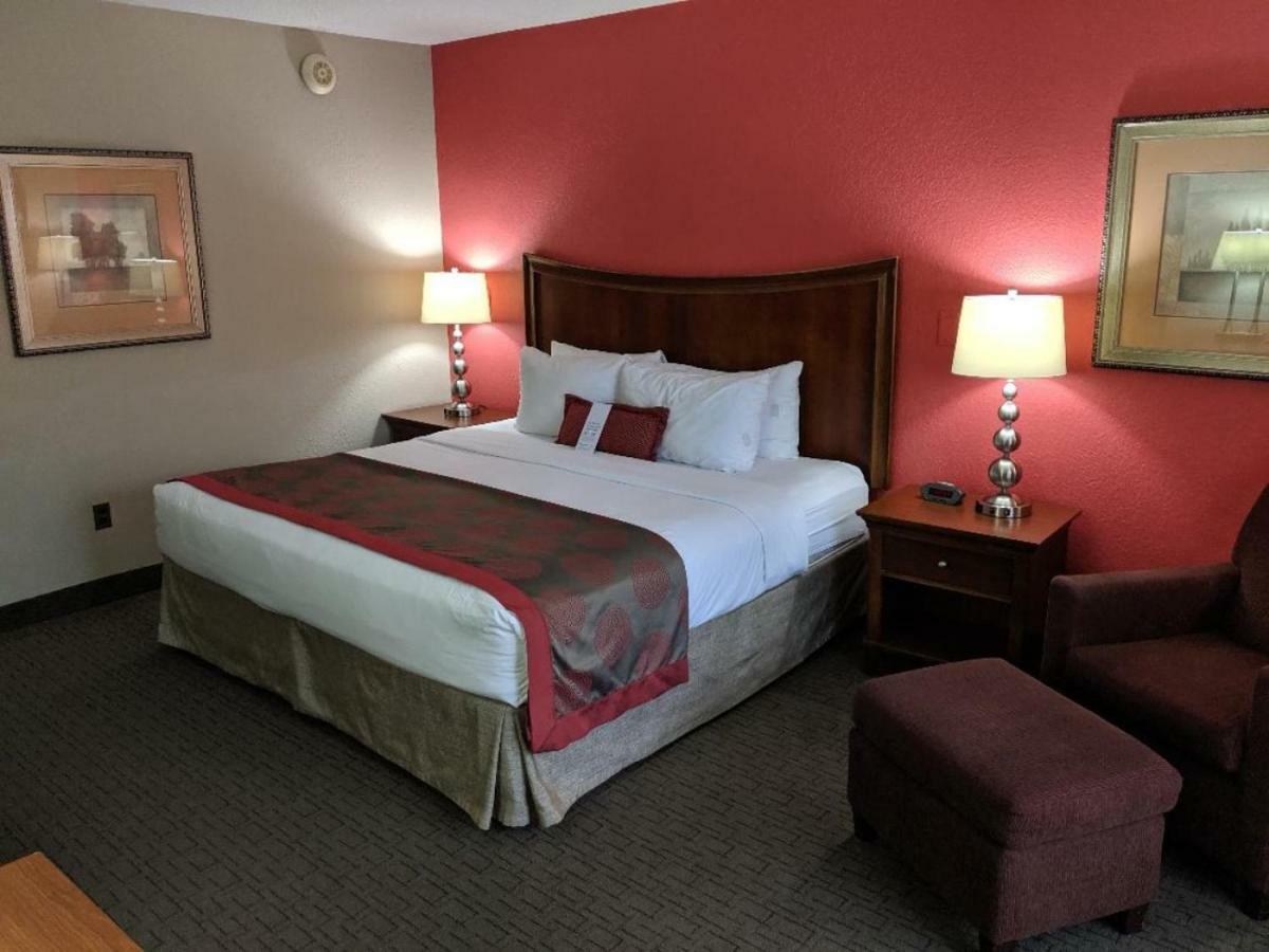 Ramada By Wyndham Raleigh Hotell Exteriör bild