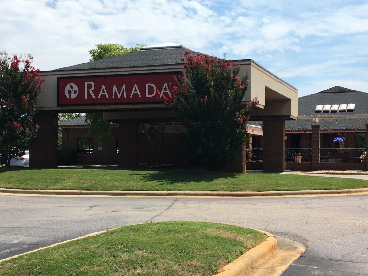 Ramada By Wyndham Raleigh Hotell Exteriör bild