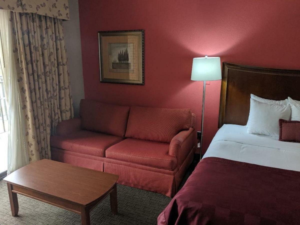 Ramada By Wyndham Raleigh Hotell Exteriör bild